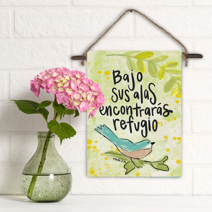 Bajo sus alas Mini Wall Hanging