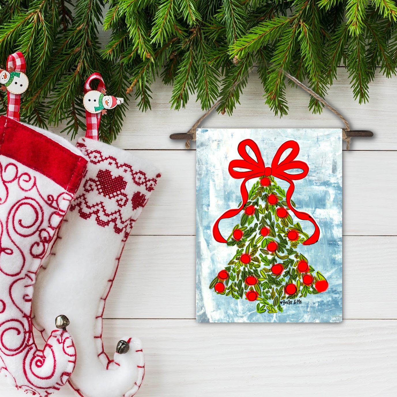 Holly Berry Christmas Tree Mini Wall Hanging