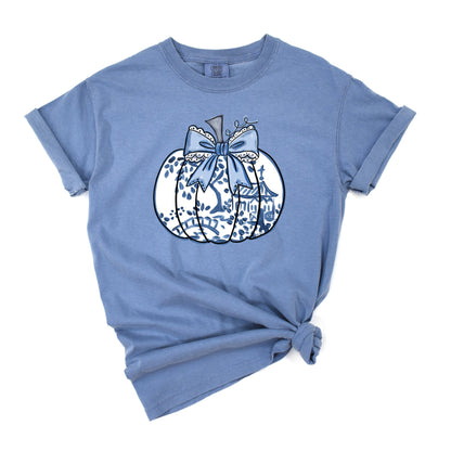 Blue Willow Lace Bow Pumpkin T-Shirt